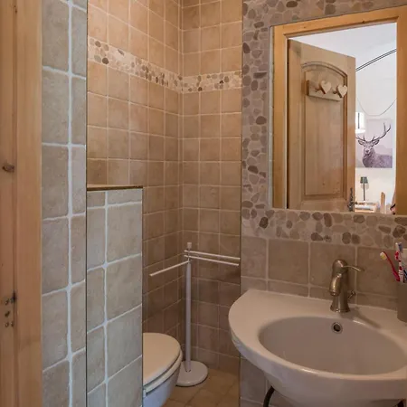 Apartment Montee Du Calvaire - Welkeys